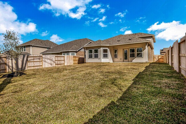 Building Photo - 17925 Canopy Trce Ct