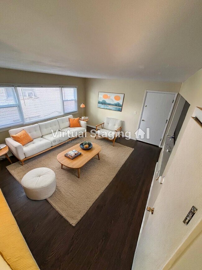 Photo - 1971 N 19th Ave (Melrose Park, IL) Apartment