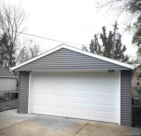 Building Photo - 1113 Whitcomb Ave