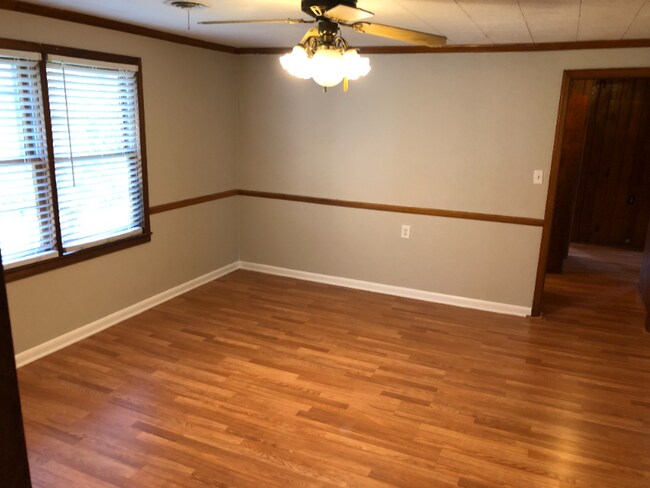 Foto del edificio - 5817 Drayton St