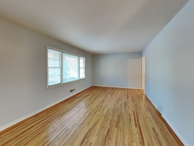 Foto del edificio - 2907 W 87th St