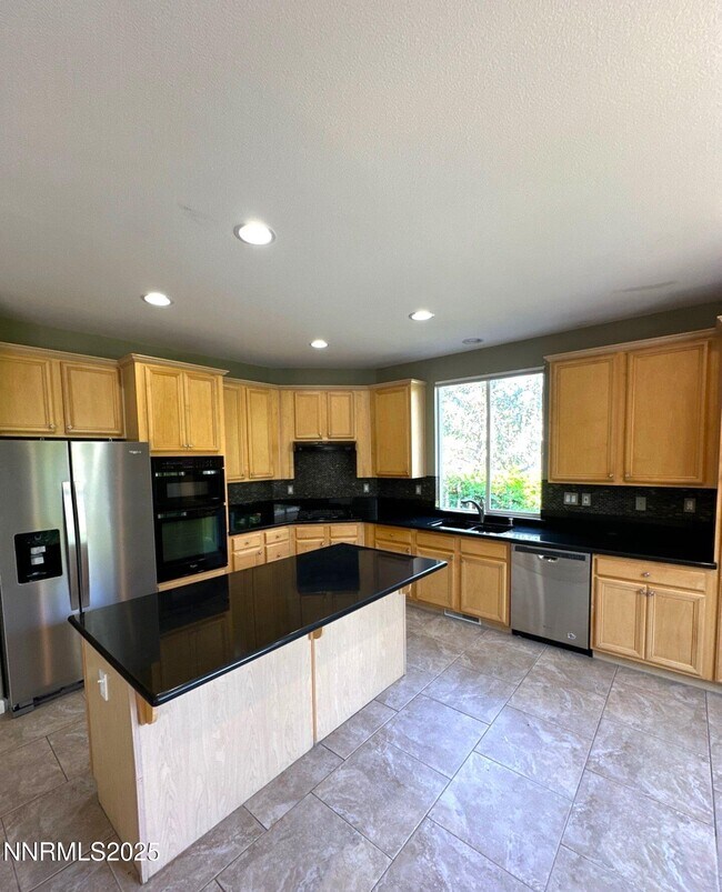 Foto del edificio - 4910 Deer Pass Dr
