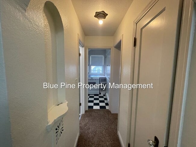 Foto del edificio - 302 12th St