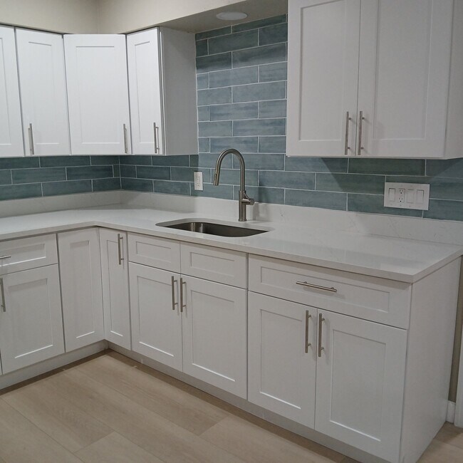 Foto del edificio - 4055 46th Ave N