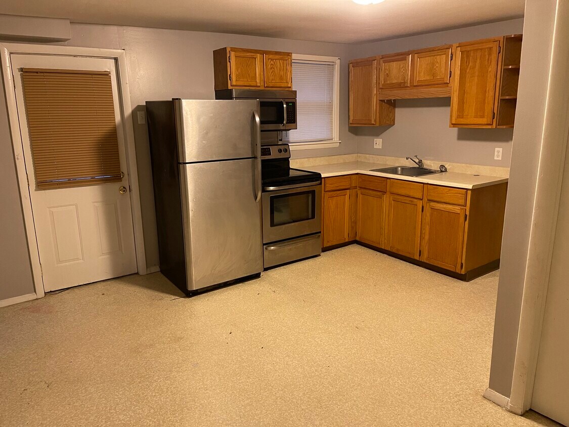 Primary Photo - 1524 5th Ave