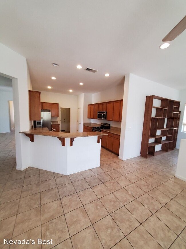 Building Photo - 3 br, 2.5 bath House - 4758 Soave Street