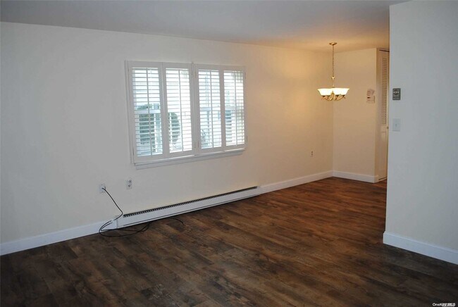 Building Photo - 266 Berwick Ct