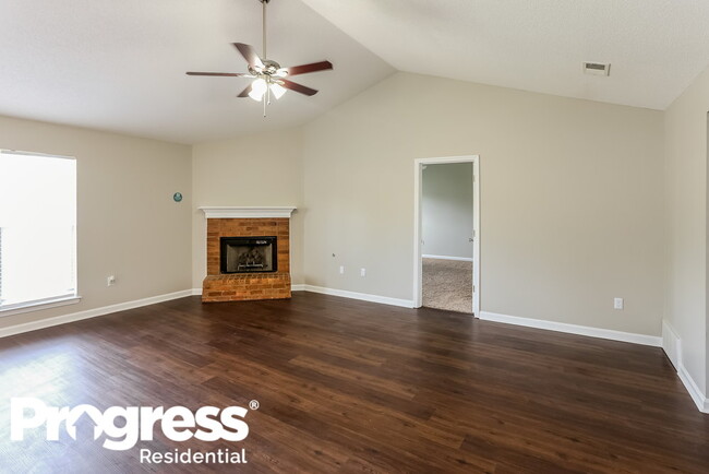 Building Photo - 5332 Woodchase Dr