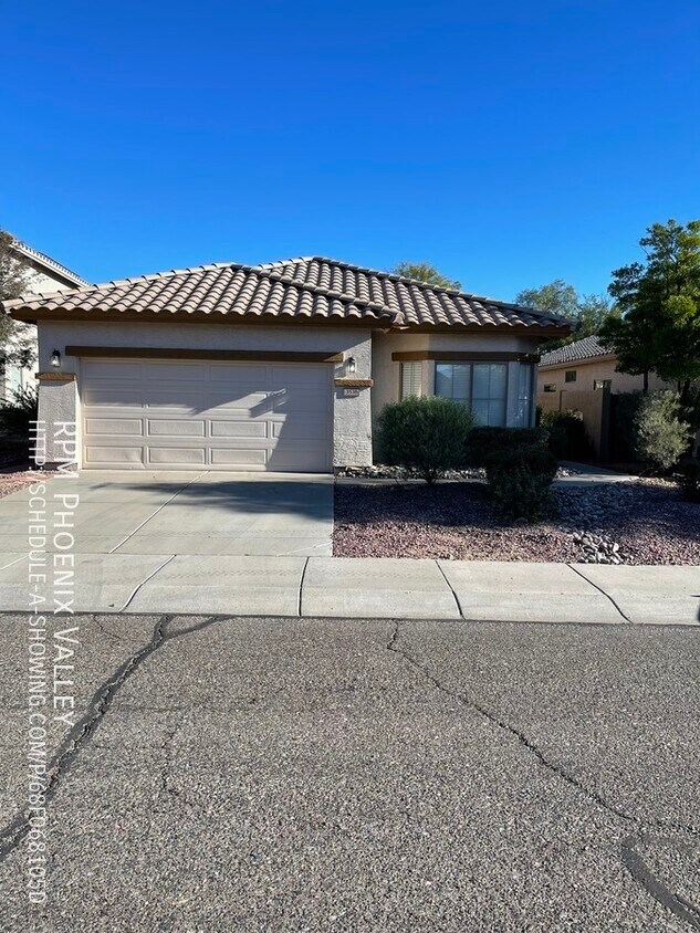 3536 W Steinbeck Ct, New River, AZ 85086 House Rental in New River