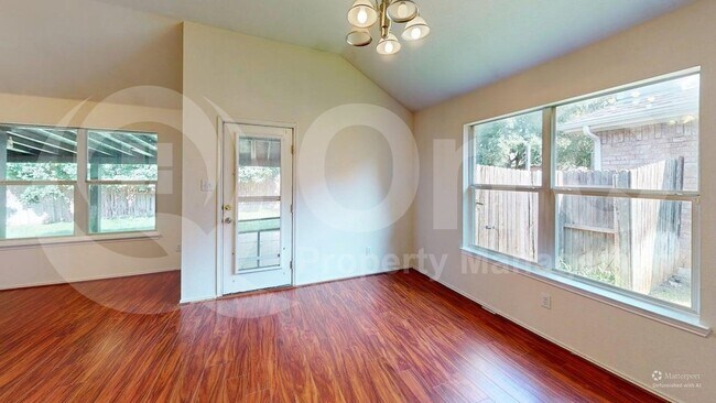 Foto del edificio - 11813 Ponderosa Pine Dr