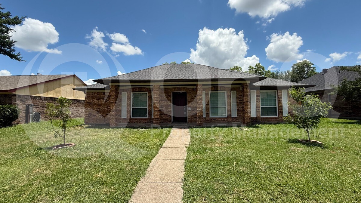 Photo - 2438 Kimberly Drive