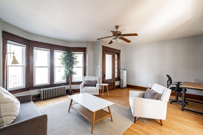 Foto del edificio - Maryland Lower near UWM