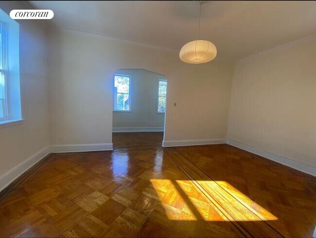 Foto del edificio - 1755 77th St