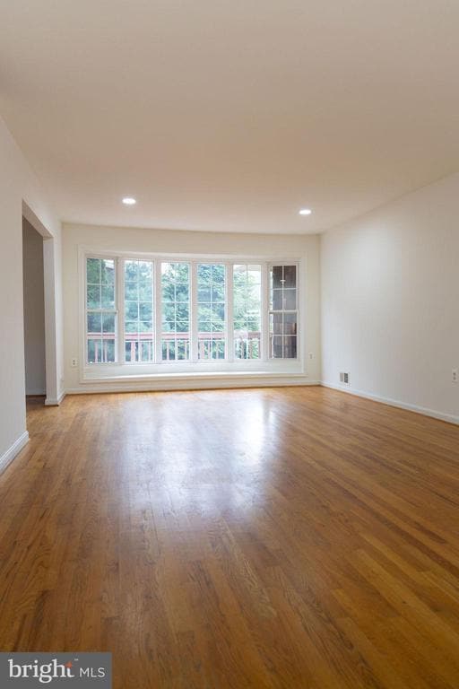 Building Photo - 1212 Forestwood Dr