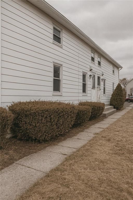 Building Photo - 14 Douglas St