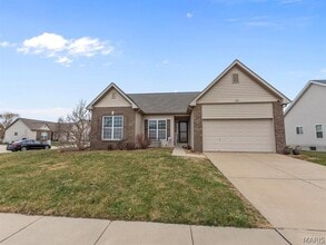 Building Photo - 1001 Hawkridge Run