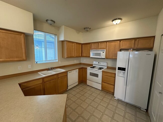 Building Photo - 2565 Evans Ct