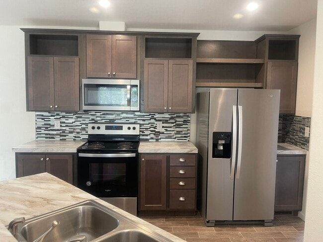 Building Photo - 3bed 2bath + bonus room, natural landscaping, Split Floor Plan Lower Magalia Paradise Pines