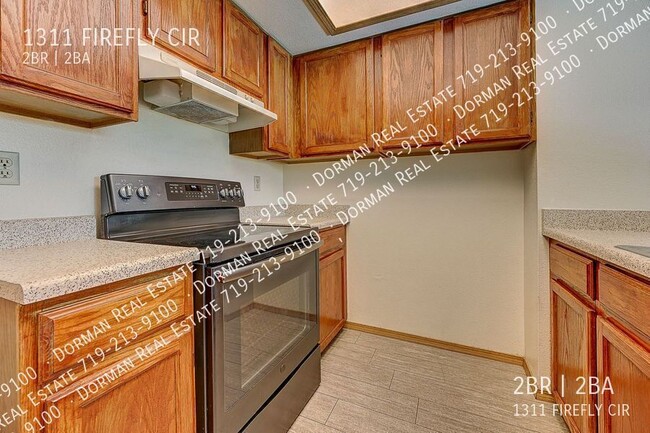 Building Photo - 1311 Firefly Cir