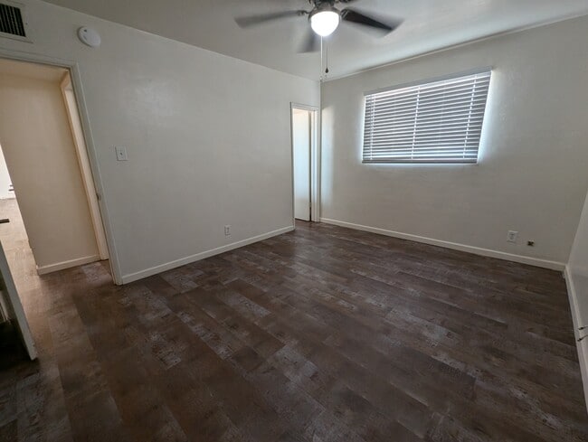 Foto del edificio - 1812 S Hardy Dr