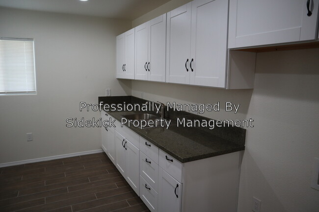 Foto del edificio - 11820 Cheshire St