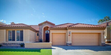 Building Photo - 6767 W Sonnet Dr