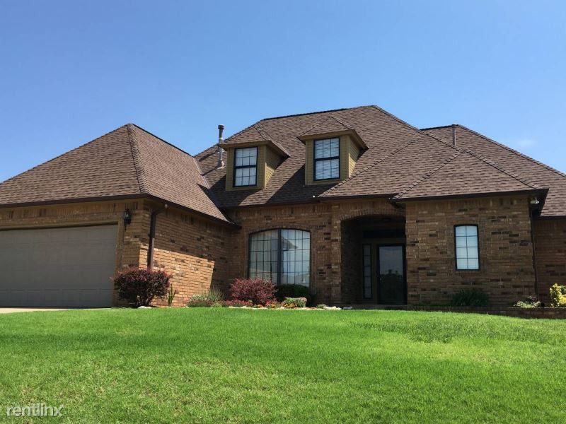 Foto principal - 6308 Bryant Ct