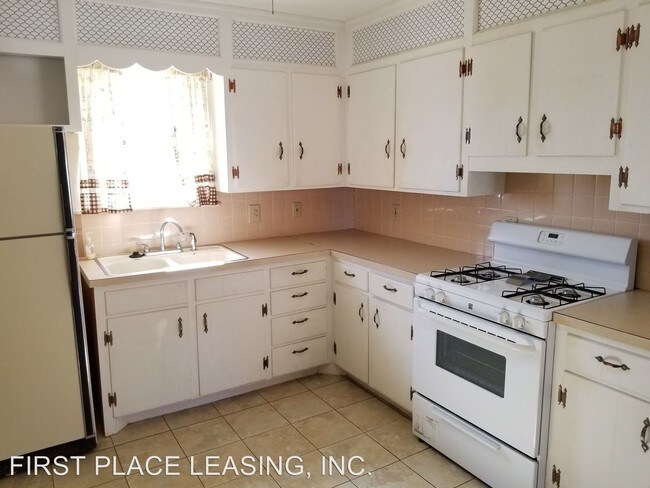 Building Photo - 3 br, 2 bath House - 509 Circle Dr.