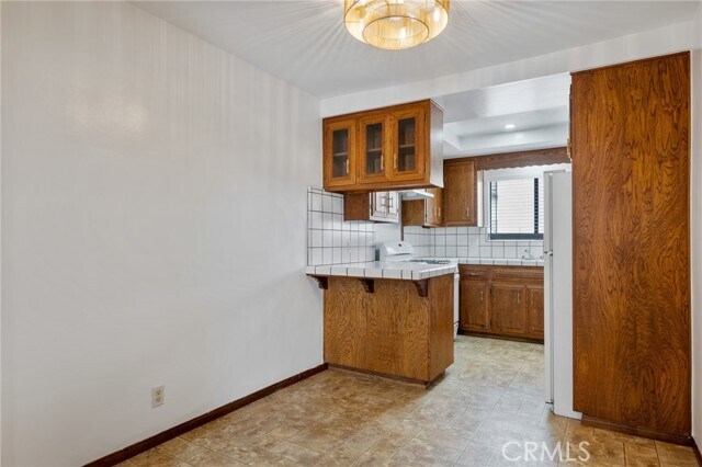 Foto del edificio - 983 W 10th St