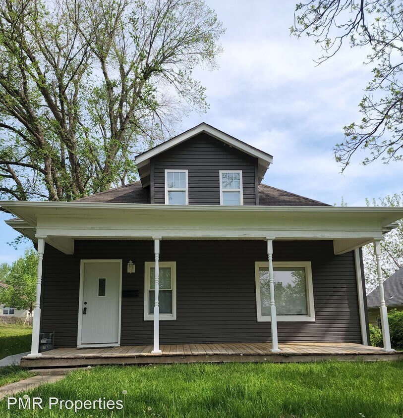 Foto principal - 2 br, 1 bath House - 3405 Monterey Street