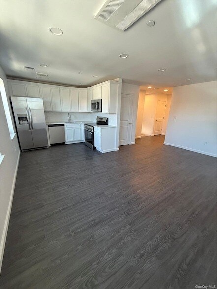Foto del edificio - 338 Beach 46th Street