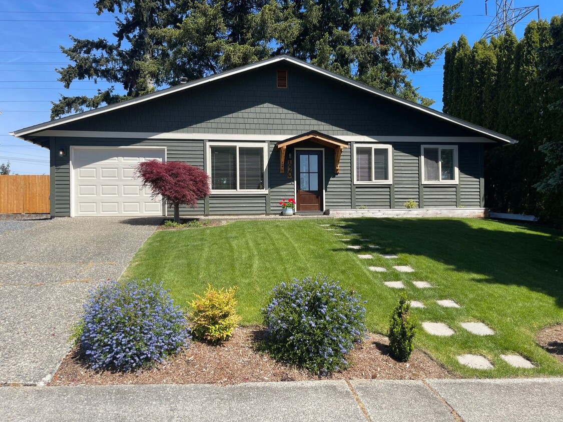 Foto principal - Cozy 3bd home in Snohomish