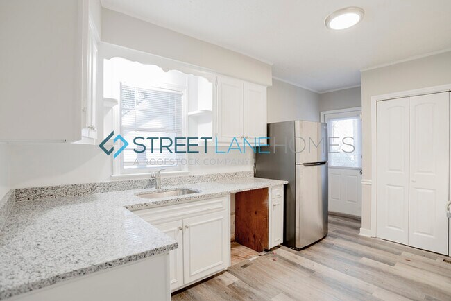 Foto del edificio - 2109 41st St