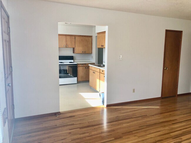 Foto del edificio - ADORABLE, CLEAN, and WELL MAINTAINED! DETA...