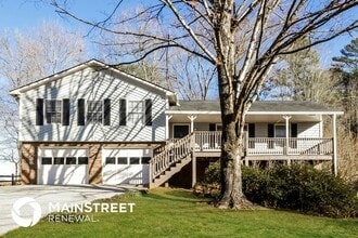 Building Photo - 112 Creekview Dr