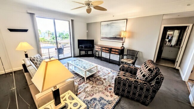 Foto del edificio - Annual furnished/Seasonal/short term 2 bedroom 2 bath In the Renaissance