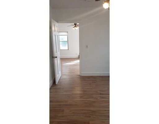 Foto del edificio - 56 Hawthorn St