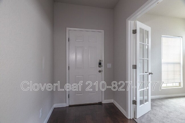 Foto del edificio - 720 Red Barn Bnd