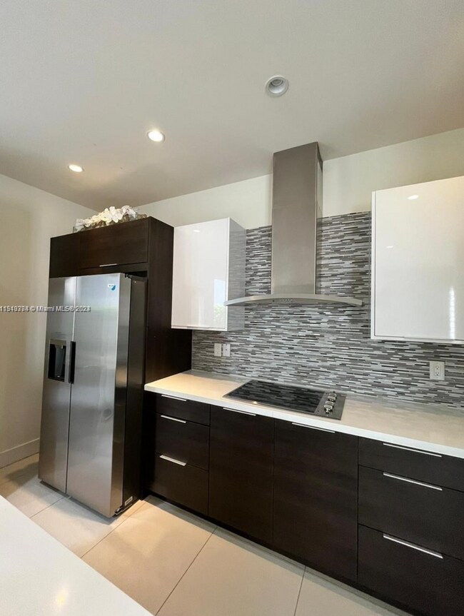 Foto del edificio - 6322 NW 105th Pl