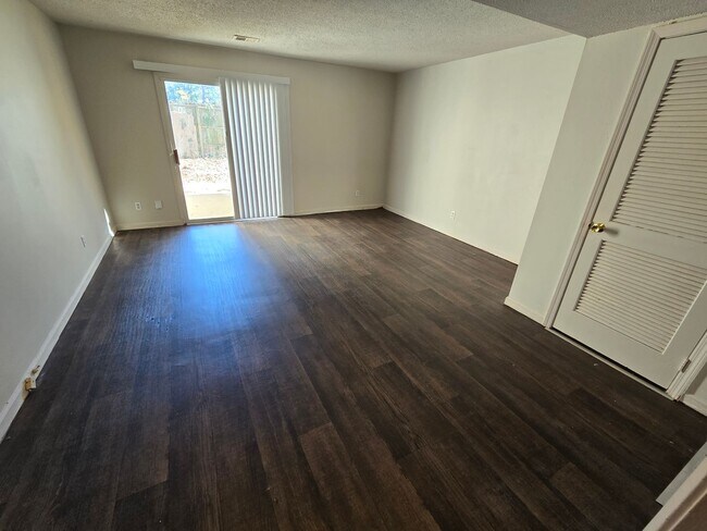 Building Photo - aralia1432 A-C