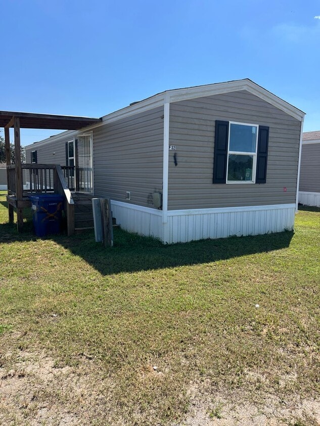 Foto principal - 142 County Rd 5516