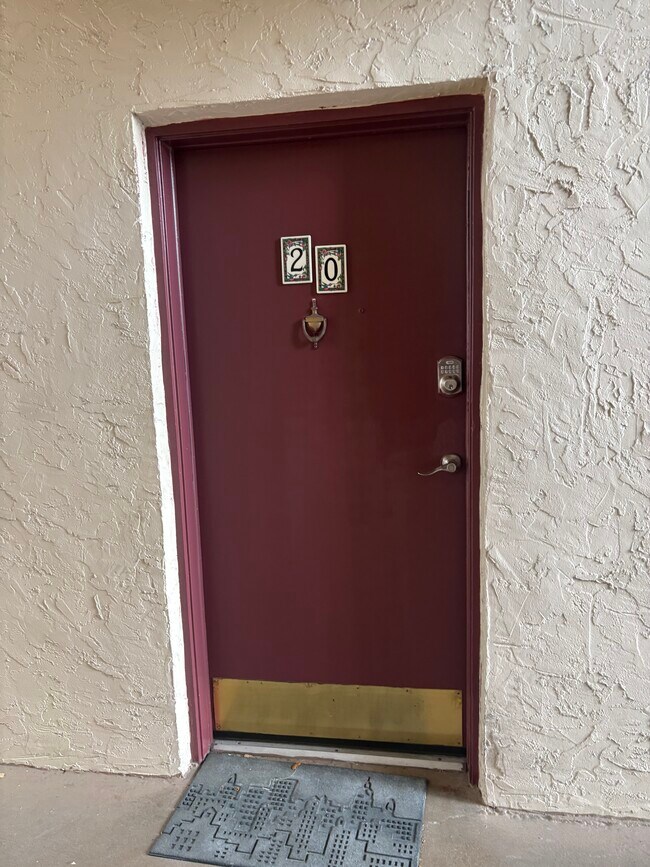 Foto del edificio - 3802 N Lake Dr