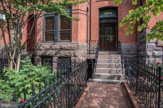 Foto del edificio - 1001 New Hampshire Ave NW