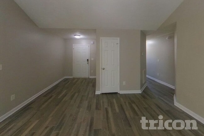 Building Photo - 1411 Pebble Ridge Ln