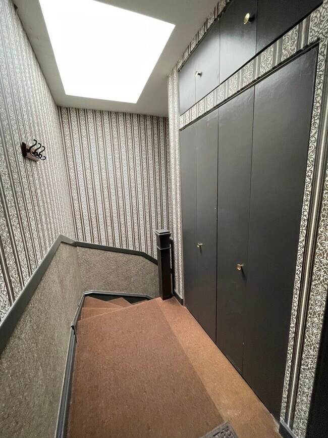 Foto del edificio - 5011 N Hermitage Ave