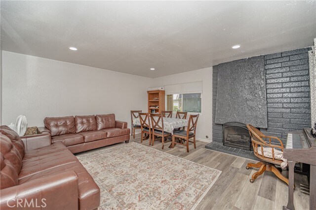 Building Photo - 11321 Hart Way