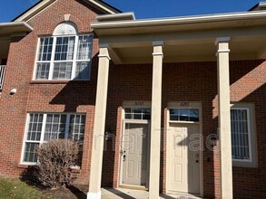 Building Photo - 16105 Chesapeake Cir