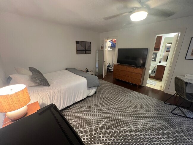 Foto del edificio - 920 Memorial Dr SE