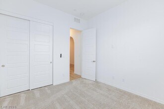 Building Photo - 689 Monteverdi Peak St