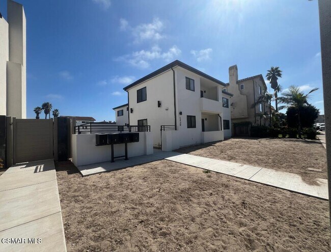 Foto del edificio - 5430 Driftwood St